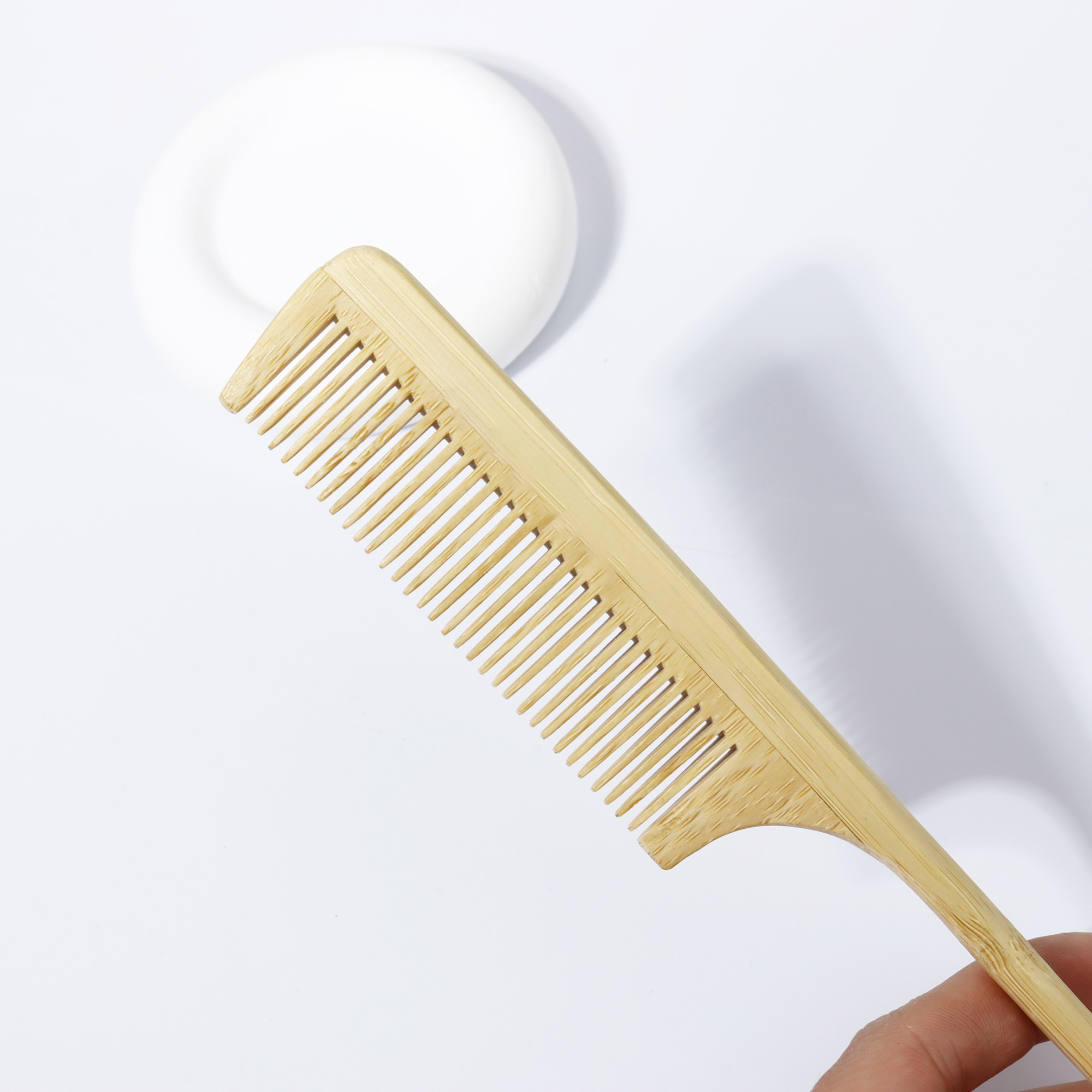 Wooden pointed tail comb,fine  – Hair Care Ordinary recenzja i cena