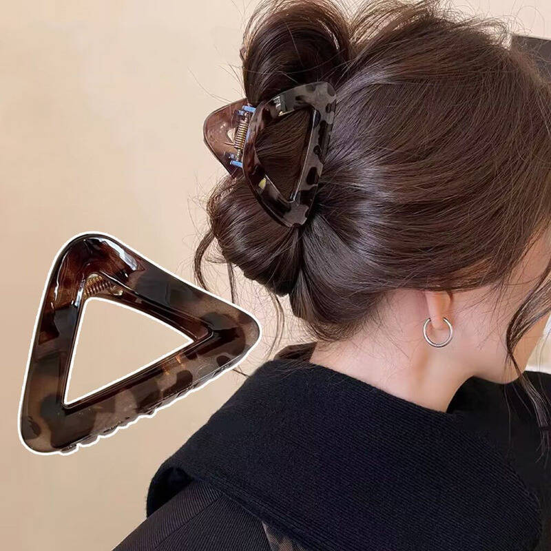 Geometry Triangle Large Hair C – Hair Clip Claw Large recenzja i cena